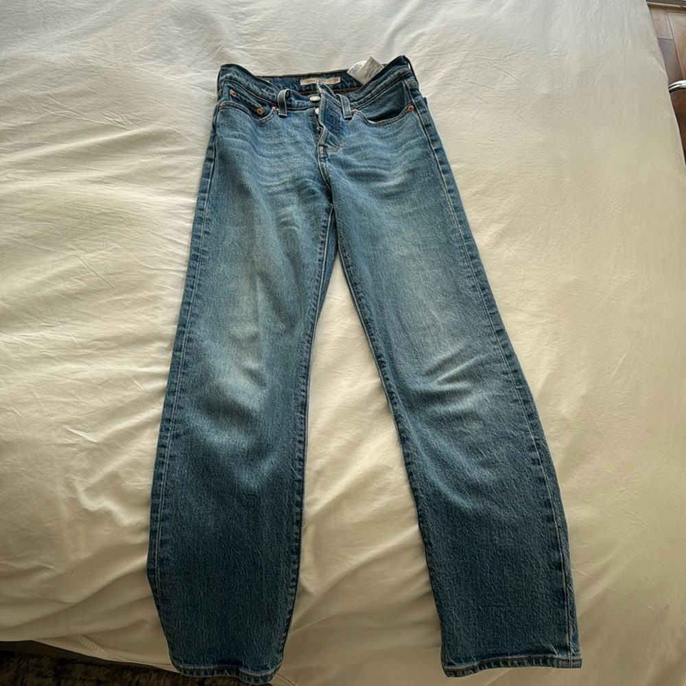 Levi’s wedgie straight ankle Jean
